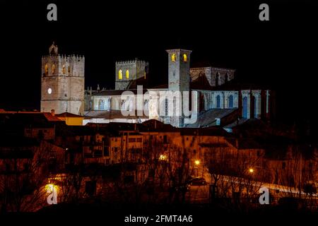 St Mary Cathedral of Siguenza Guadalajara province Castilla-La Mancha Spain. Nocturnal Stock Photo