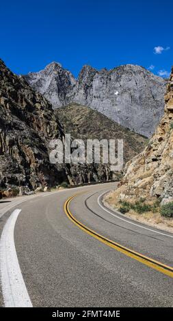 Canyon Road (CA180) in Kings Canyon Stock Photo
