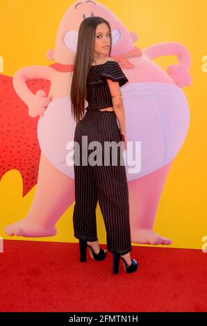 LOS ANGELES - MAY 21: Jenna Ortega at the "Captain Underpants" Los