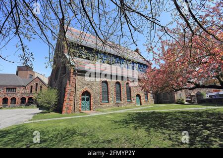 Historic St. Johns Episcopal Church Getty Square Yonkers New York Stock Photo