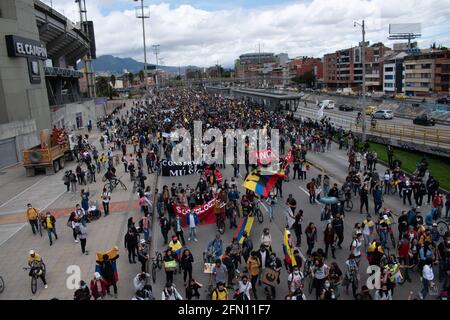 Bogota, Cundinamarca, Colombia. 12th May, 2021. The city of Bogota faces its fourteenth day of protests in the context of the national strike called by social sectors against the Colombian government of President Ivan Duque Credit: Daniel Romero/LongVisual/ZUMA Wire/Alamy Live News Stock Photo