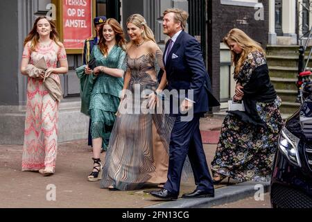 Amsterdam, Netherlands. 12th May, 2021. Princess Ariane, Princess Alexia, Queen Maxima, King Willem-Alexander and Princess Amalia of the Netherlands attending the concert Queen Maxima a life full of Music on the occasion of her 50th birthday in theater Carre on May 12, 2021 in Amsterdam, Netherlands. Photo by Robin Utrecht/ABACAPRESS.COM Credit: Abaca Press/Alamy Live News Stock Photo