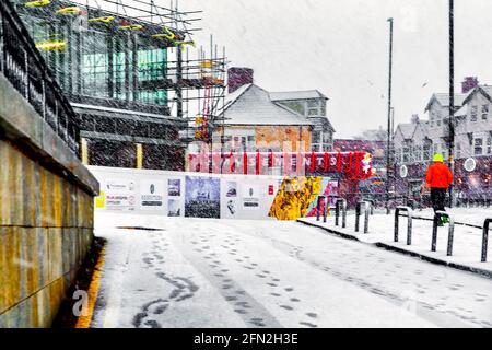 Construction on the Spanish City, in Whitley Bay during a snow storm Stock Photo