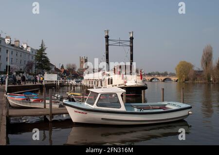 The New Orleans Paddle Steamer and Small Boats Henley on Thames Stock Photo