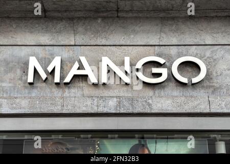 Mango fashion store in Munich Stock Photo