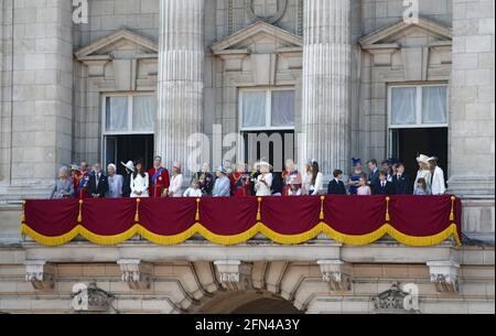 The Queen and Royal Family On the Balcony of Buckingham Palace After Trooping The Colour Stock Photo
