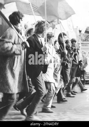 geography/travel, Germany, politics, demonstrations, demonstration, Berlin, 18.2.1968, ADDITIONAL-RIGHTS-CLEARANCE-INFO-NOT-AVAILABLE Stock Photo