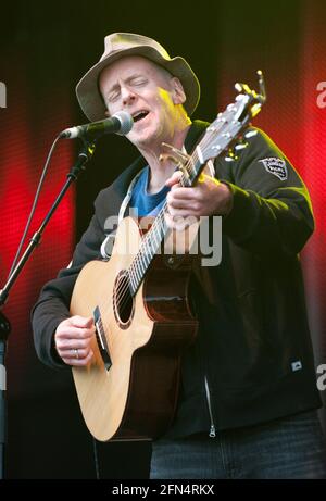 Contemporary American folk musician and singer/songwriter, Willy Porter performing at the Greenbelt festival, UK. August 24, 2012 Stock Photo