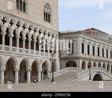 PONTE DELLA PAGLIA which means straw bridge and the historic Doge's Palace in Venice in Italy without people during the lockdown caused by the coronav Stock Photo