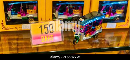 Bangkok Thailand 22. Mai 2018 Typical colorful shopping streets full of signs stores and people China Town on Yaowarat Road Bangkok Thailand. Stock Photo