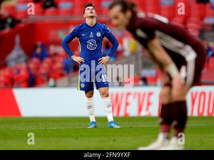 Chelsea's Mason Mount rues a missed chance during the Emirates FA Cup Final at Wembley Stadium, London. Picture date: Saturday May 15, 2021. Stock Photo