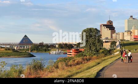 Memphis, TN, USA - September 24, 2019: Walkway along the Mississippi River with the Bass Pro Shop pyramid in the background. Stock Photo