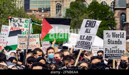 May 15, 2021, Boston, Massachusetts, USA: People rally in solidarity with the Palestinian people amid the ongoing conflict with Israel during Boston protest for Palestine rally in Boston. Credit: Keiko Hiromi/AFLO/Alamy Live News Stock Photo