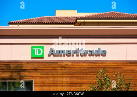 TD Ameritrade sign , logo on branch facade. TD Ameritrade is a subsidiary of Charles Schwab Corporation - Cupertino, California, USA - 2021 Stock Photo
