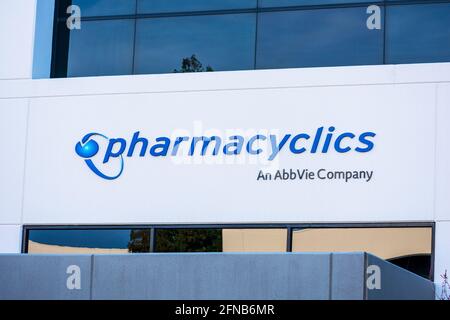 Pharmacyclics sign, logo on headquarters of biopharmaceutical company. Pharmacyclics LLC is an AbbVie company based in Silicon Valley - Sunnyvale, Cal Stock Photo