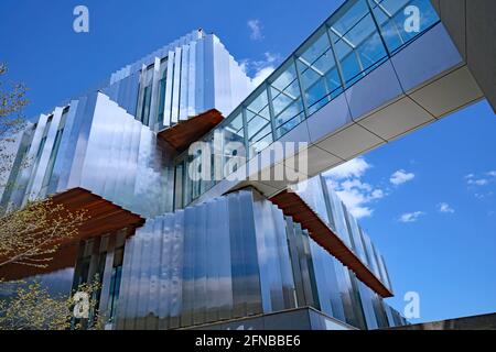 Ontario, Canada - May 14, 2021:  Modern architecture at the suburban Mississauga campus of the University of Toronto. Stock Photo