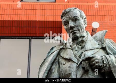 Robert Owen statue. Corporation Street, Manchester. Stock Photo