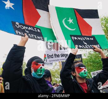 London, UK. 15th May, 2021. Thousands of people march in protest over Israel-Gaza violence. An estimated 100,000 people marched in support of the Palestinians, from Marble Arch to the Israeli embassy, to protest against the ongoing fighting between Israel and militants in Gaza. Credit: Denise Laura Baker/Alamy Live News Stock Photo