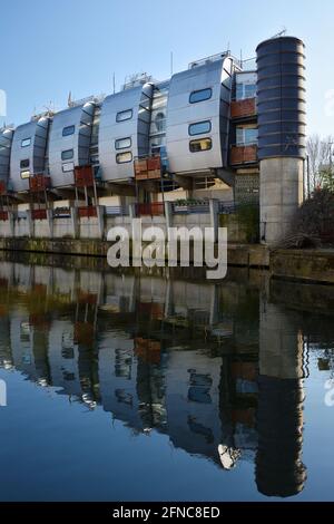 Grand Union Canal Walk Housing, architect Nicholas Grimshaw, Camden Town, London, UK Stock Photo