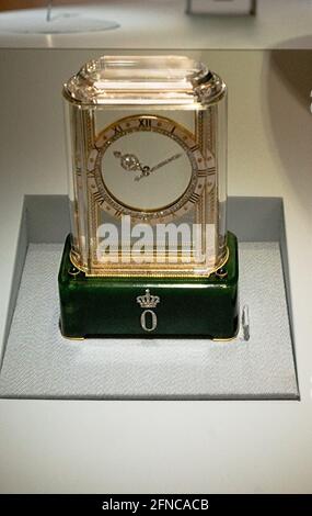 Mystery clock by Cartier with platinum gold rock crystal