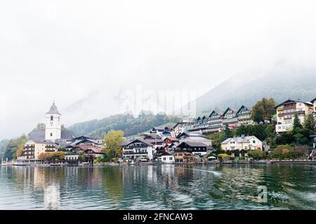 The small tourist town St. Wolfgang on the banks of the Wolfgangsee in Austria. Stock Photo