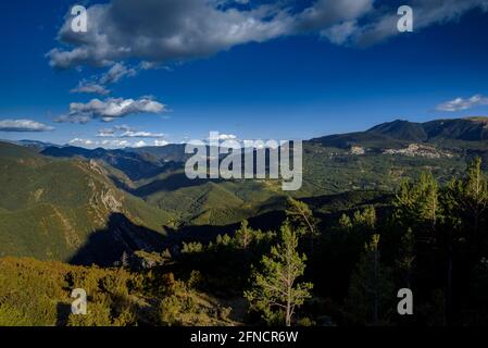 Alt Berguedà seen from the Gresolet viewpoint on a summer afternoon (Berguedà, Catalonia, Spain, Pyrenees) Stock Photo