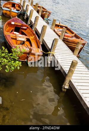 Wooden Rowing Boat By Lake Windemere Stock Photo - Alamy