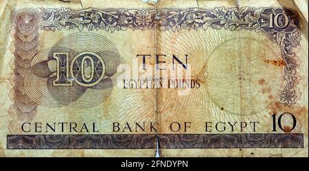 Ten Pound Note Reverse The reverse side of an old 10 ten Egyptian pounds banknote Issue year ...