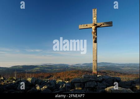 Lusen, 1373 meters, sea of granite blocks on summit, summit cross, morning, October, Bavarian Forest National Park, Bavaria, Germany Stock Photo