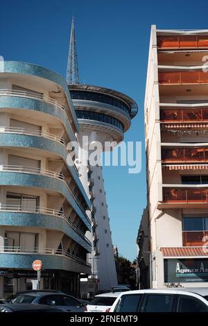 Phare de la Méditerranée between two hotels in Palavas les Flots, near  Carnon Plage, Montpellier, Occitanie, South of France Stock Photo - Alamy