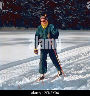 Spry senior citizen cross-country skiing near Wangen in Allgäu. [automated translation] Stock Photo
