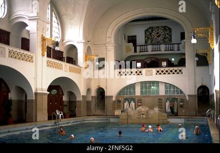 The Müllersche Volksbad was once one of the most modern public bathing establishments and is still unique today with its unique Jugendstil architecture. Munich owes this gem to the generous donation of the citizen Karl Müller, who wanted to endow a bath for the common people. The Volksbad was then built by Carl Hocheder from 1897 to 1901. [automated translation] Stock Photo