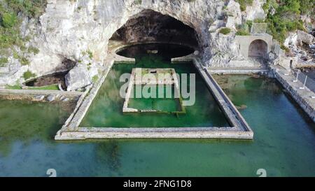 Ancient Roman Ruins in Italy, Sperlonga , Grotta di Tiberio. Old Roman SPA for beauty in Italian, this are the ruins of the ancient site on which Impe Stock Photo