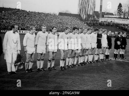 VFL Borussia Mönchengladbach - Hamburger SV 4:3 30.04.1970 Team Borussia German Football Champion 1969/70 [automated translation] Stock Photo