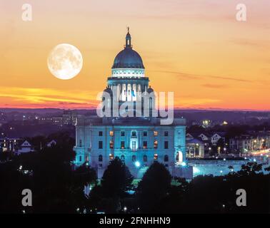 2004 HISTORICAL STATE HOUSE BUILDING(©MCKIM, MEAD & WHITE 1904) PROVIDENCE RHODE ISLAND USA Stock Photo