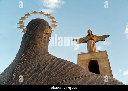 Der Cristo Rei ist eine Christus-Statue in Almada, Lissabon Portugal. Stock Photo