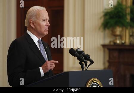 Washington, United States. 17th May, 2021. US President Joe Biden delivers remarks on the COVID-19 response and the vaccination program from the East Room of the White House in Washington, DC, USA, 17 May 2021. Credit: Sipa USA/Alamy Live News Stock Photo
