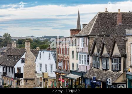 View over the High Street in the Cotswold town of Burford, Oxfordshire, England, UK Stock Photo