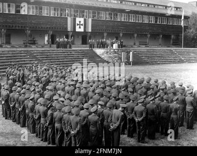 military, West Germany, Federal Armed Forces, army, training, Generaloberst Beck barracks Neuenburg, Sonthofen, Bavaria, EDITORIAL-USE-ONLY Stock Photo