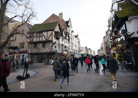 Oxford Oxfordshire UK 03 09 2020 Busy shoppers on Historic Cornmarket Street in Oxford UK Stock Photo