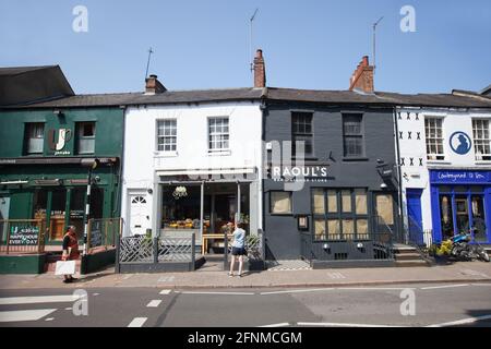 Shops, cafes and bars on Walton Street in Jericho, Oxford in the UK. Taken on the 24th June 2020. Stock Photo