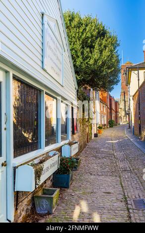 Lombard Street and Chequers Antiques shop in Petworth, a small town in West Sussex, south-east England Stock Photo