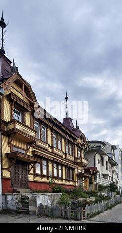 Russia,Samara Oblast, Samara city.   In the city center of Samara a wooden house it is full of historic buildings built between the end of the 19th ce Stock Photo