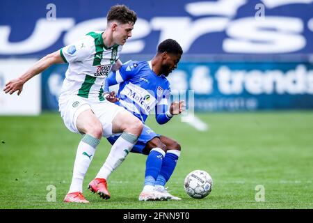ZWOLLE, NETHERLANDS - MAY 16: Jorgen Strand Larsen of FC Groningen, Kenneth Paal of PEC Zwolle during the Dutch Eredivisie match between PEC Zwolle an Stock Photo