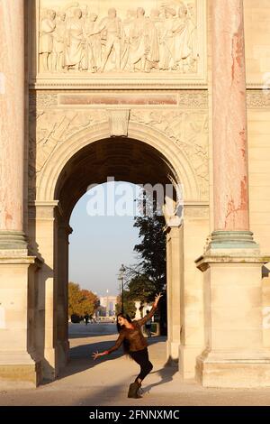 Indian dancer. Paris, France Stock Photo - Alamy