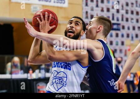 ZWOLLE, NETHERLANDS - MAY 18: Yaslin Joseph of Landstede Hammers Zwolle, Riley Lachance of ZZ Leiden during the DBL semi final play offs match between Landstede Hammers and ZZ Leiden at Landstede sportcentrum on May 18, 2021 in Zwolle, Netherlands (Photo by Albert ten Hove/Orange Pictures) Stock Photo