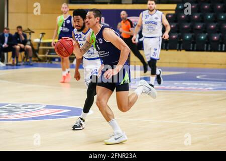 ZWOLLE, NETHERLANDS - MAY 18: Johnathan Dunn of Landstede Hammers Zwolle, Worty de Jong of ZZ Leiden during the DBL semi final play offs match between Landstede Hammers and ZZ Leiden at Landstede sportcentrum on May 18, 2021 in Zwolle, Netherlands (Photo by Albert ten Hove/Orange Pictures) Stock Photo