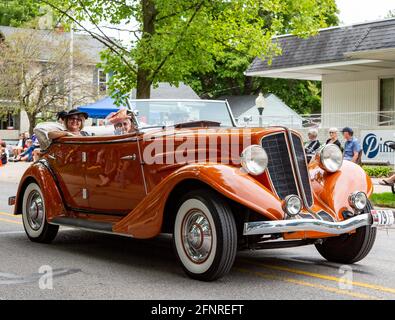 1934 Duesenberg Auburn convertible car on show at Americarna classic ...