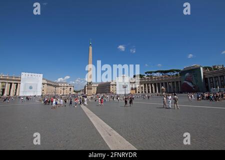 Vatican Saint Peter's Square (Piazza San Pietro) Stock Photo
