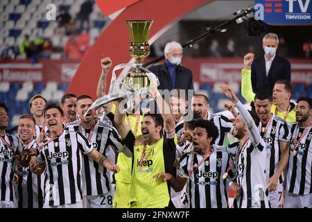 Juventus U23 have won their first trophy ever after beating #Ternana 2-1  tonight in the final of the Coppa Italia #SerieC. #ForzaJuventus…